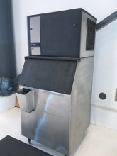 Commercial ice machine image