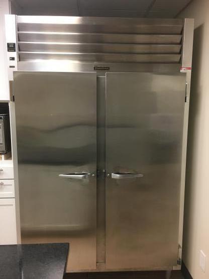 Commercial refrigerator repair image