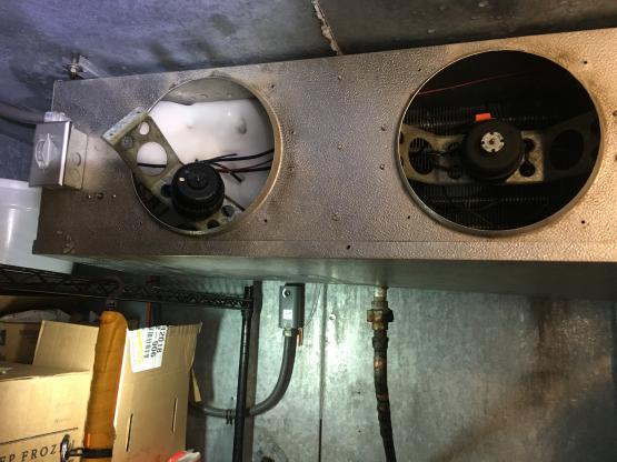 Walk in cooler repair image