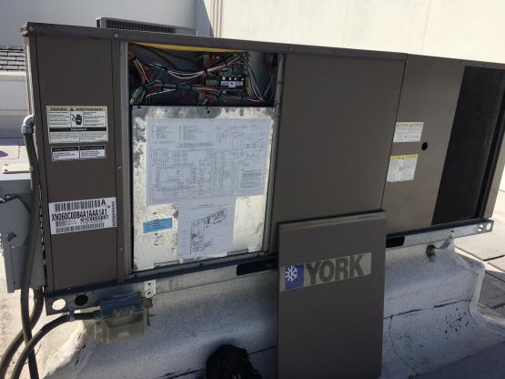 Commercial Air Conditioning Repair image