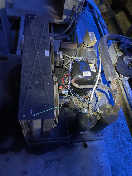 Commercial Walk-In Cooler Repair image